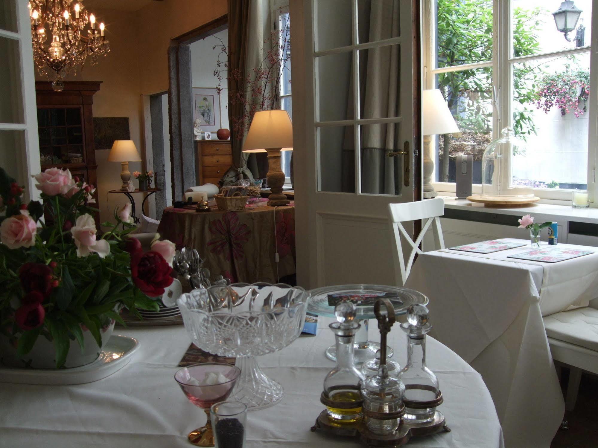 B&B De Koning Van Spanje Antwerp Exterior photo